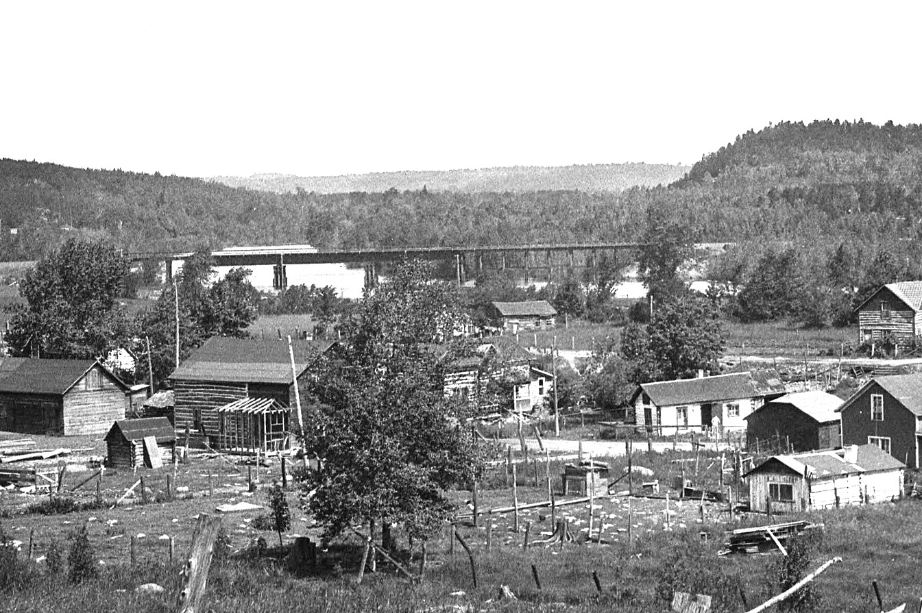 MILW bridge at Crystal Falls Junction